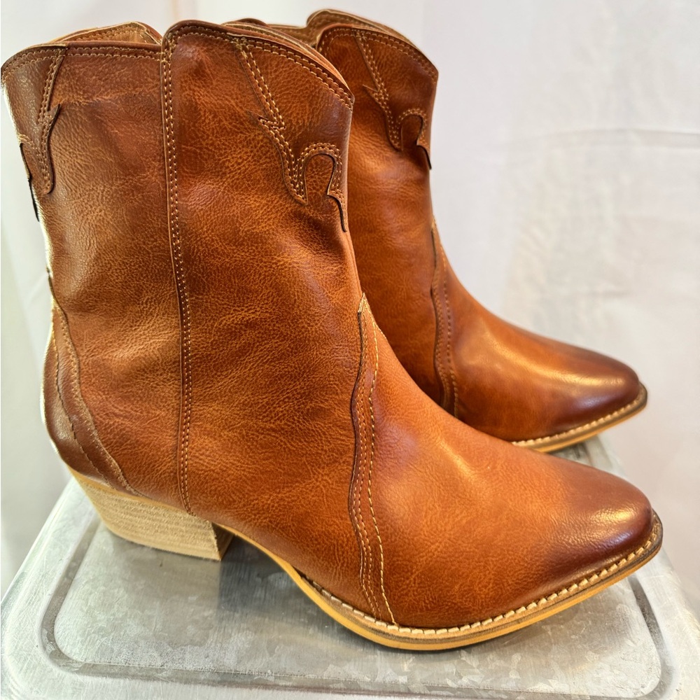 Ccocci Faux Leathern Western Style Boots